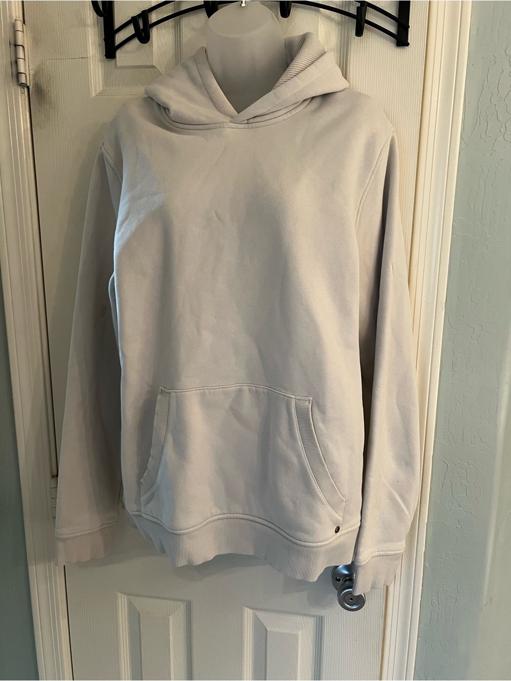 Vuori sweatshirt hooded medium men’s
